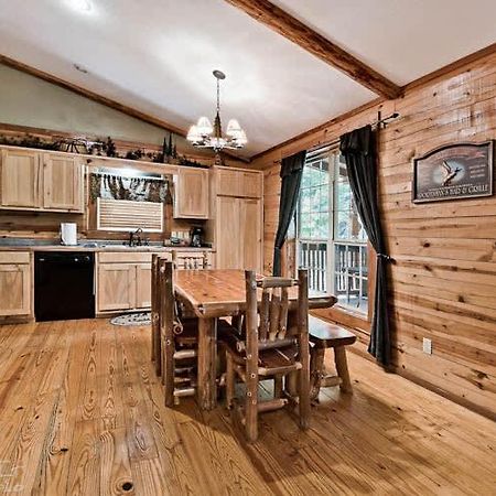 Secluded 2 Story Cabin Pool Wifi Smart Tvs Eureka Springs Exterior photo